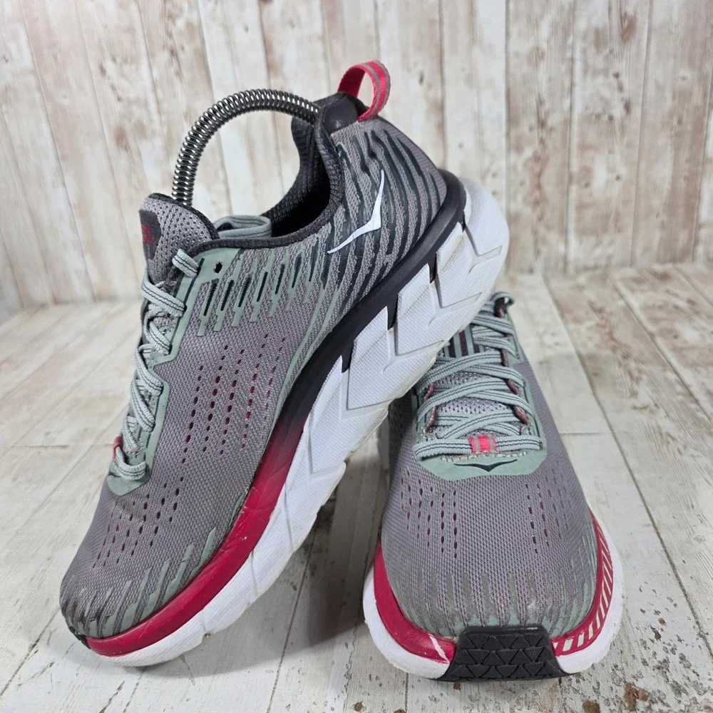 Hoka One One Clifton 5 Wide Mens 6.5 Grey Red Running Shoes 1093758 AMTL
